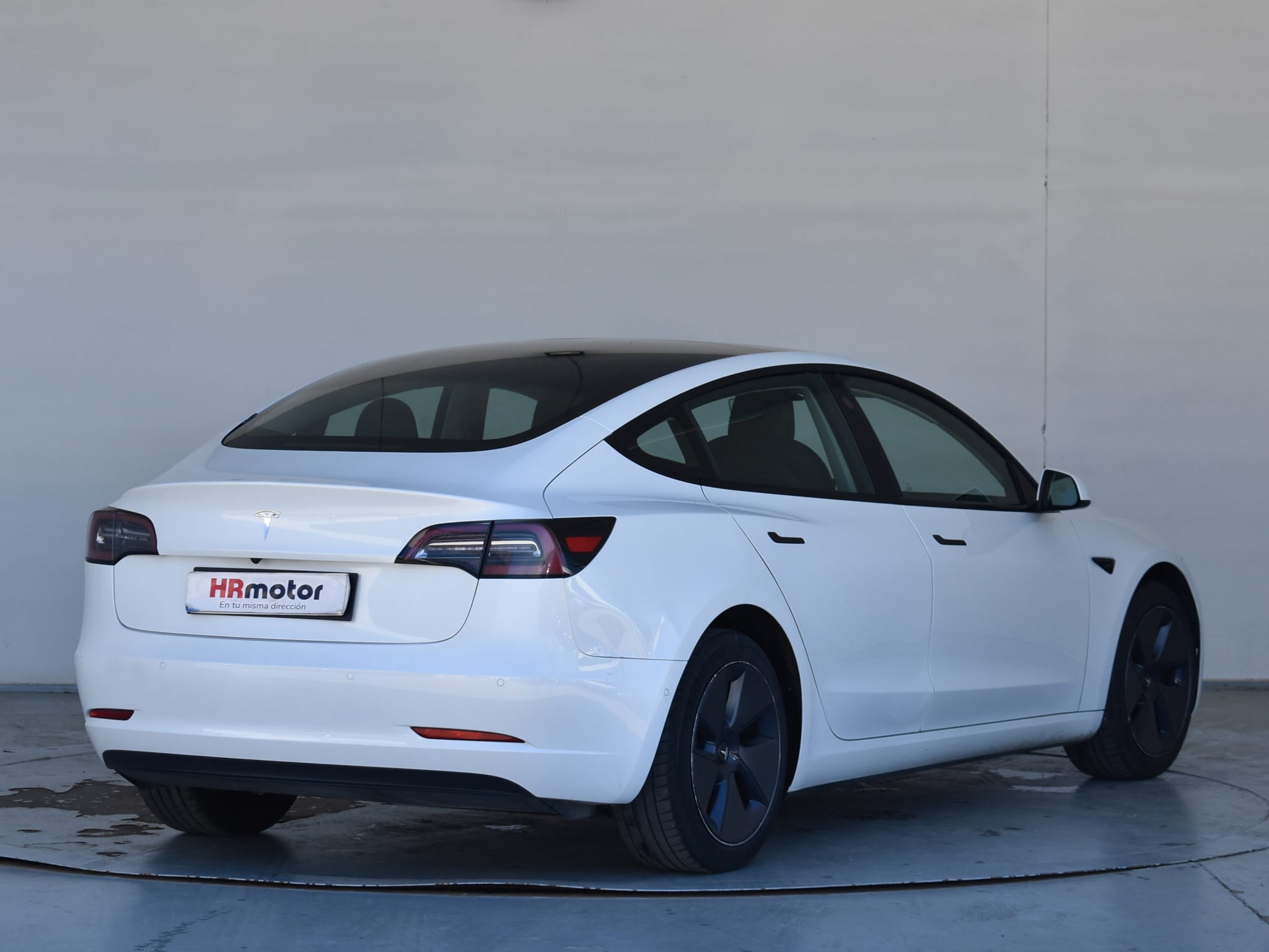 Tesla Model 3 Standard Plus RWD